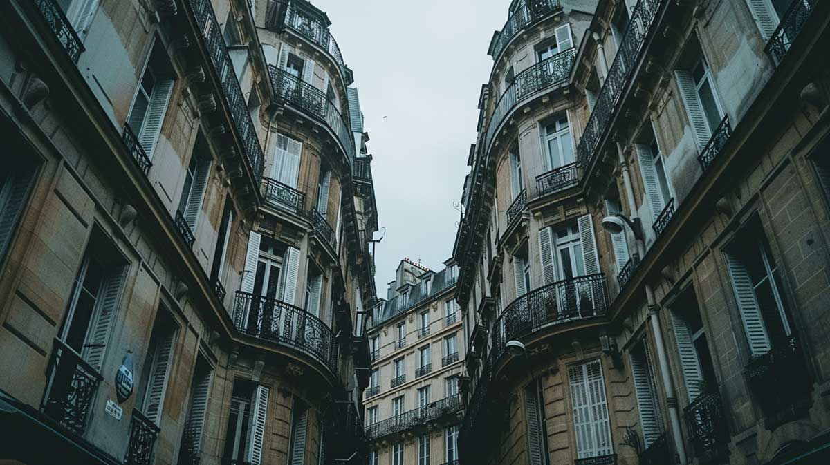 Taxi-Into-Paris
